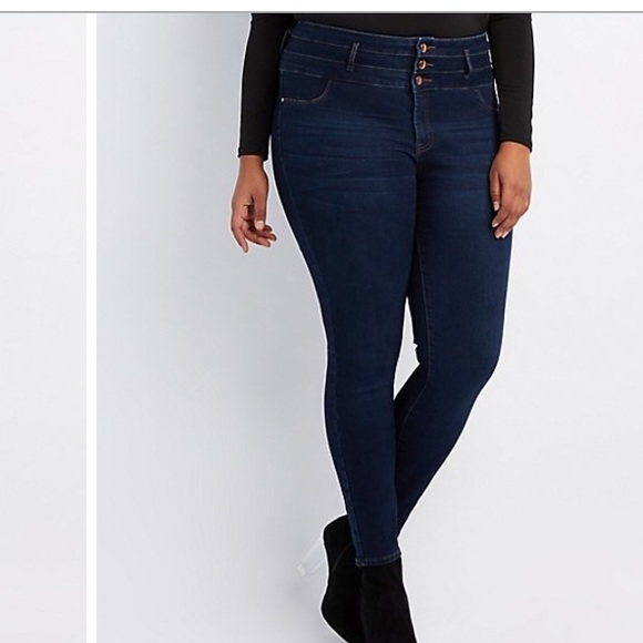 refuge Denim - Flattering high waisted jeans nwt
